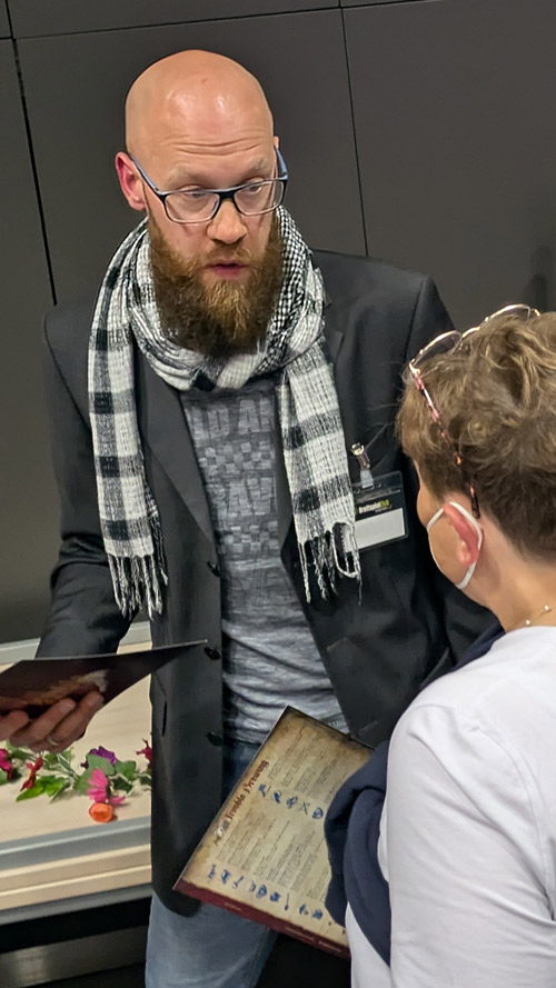 Absprachen werden getroffen
